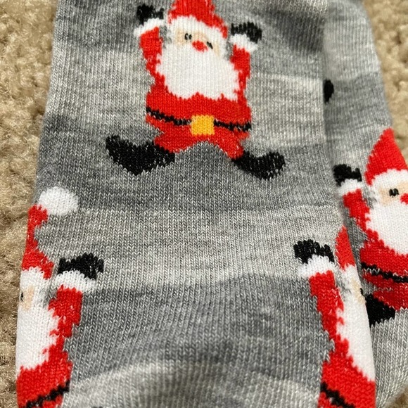 Women’s 3 Pairs of Holiday Ankle Socks Size S/M - Picture 2 of 3